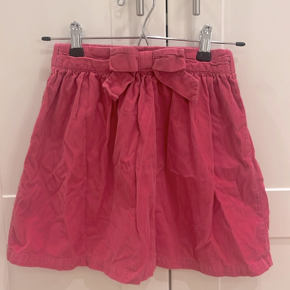 Lovely Hanna Andersson 140 (approx size 10) pink fine weft corduroy skirt.